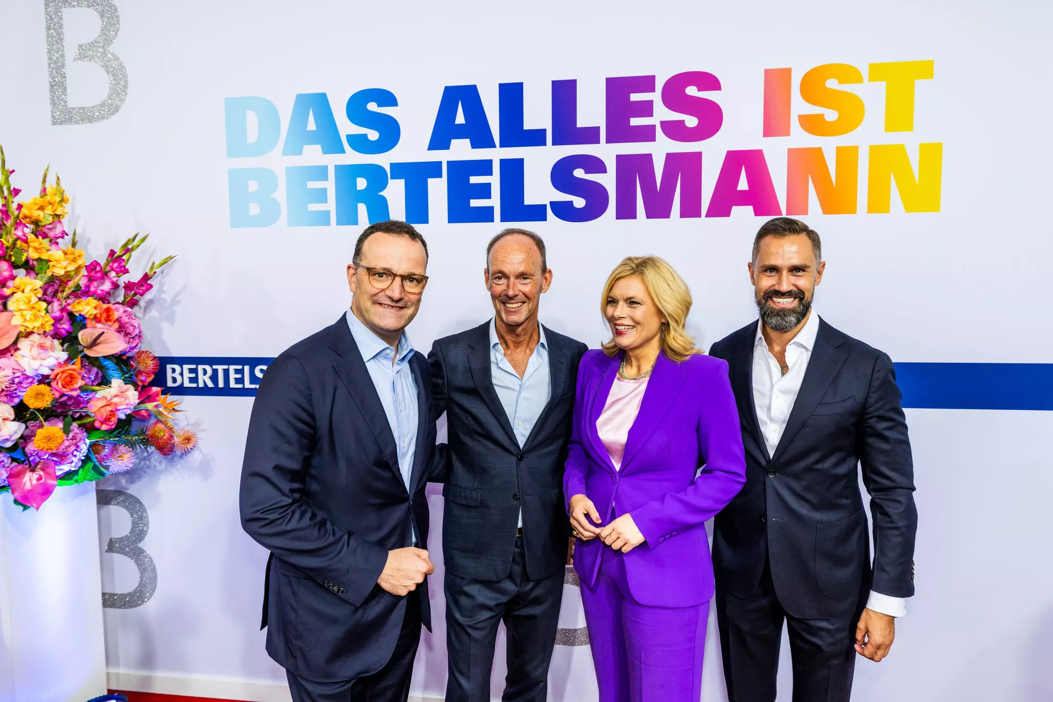 Jens Spahn, Thomas Rabe, Julia Klöckner and Daniel Funke auf dem roten Teppich der Bertelsmann Party 2025.