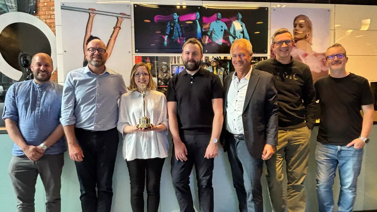 Groupshot of Sonopress and Warner Music Group Management