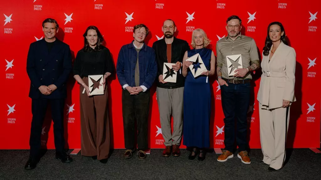Gregor Peter Schmitz and Pinar Atalay with the winners