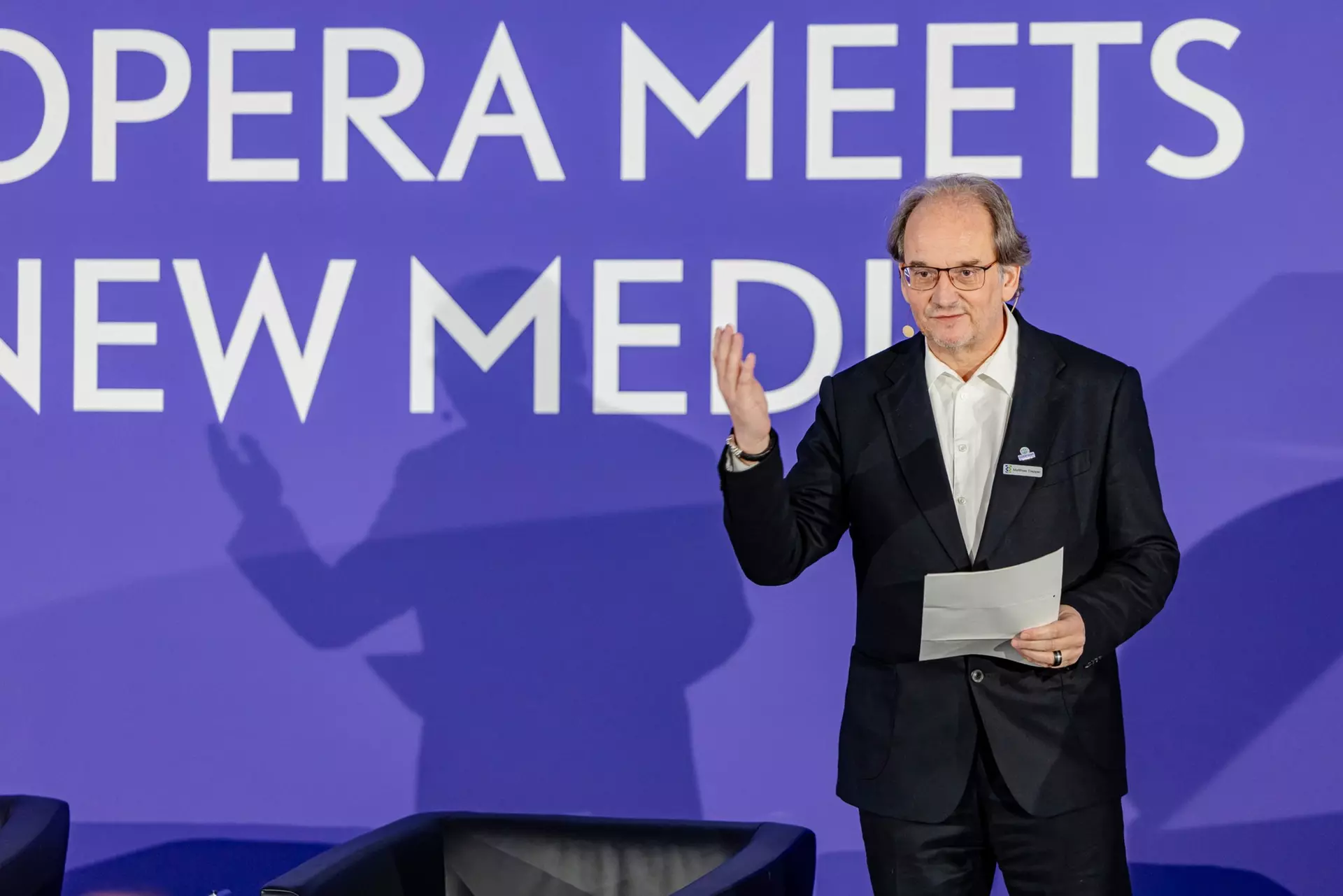 Speech by Mayor Matthias Trepper on stage